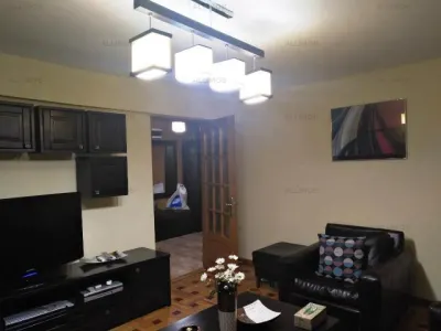 Apartament 3 camere in Ploiesti, zona ultracentrala - foto 2