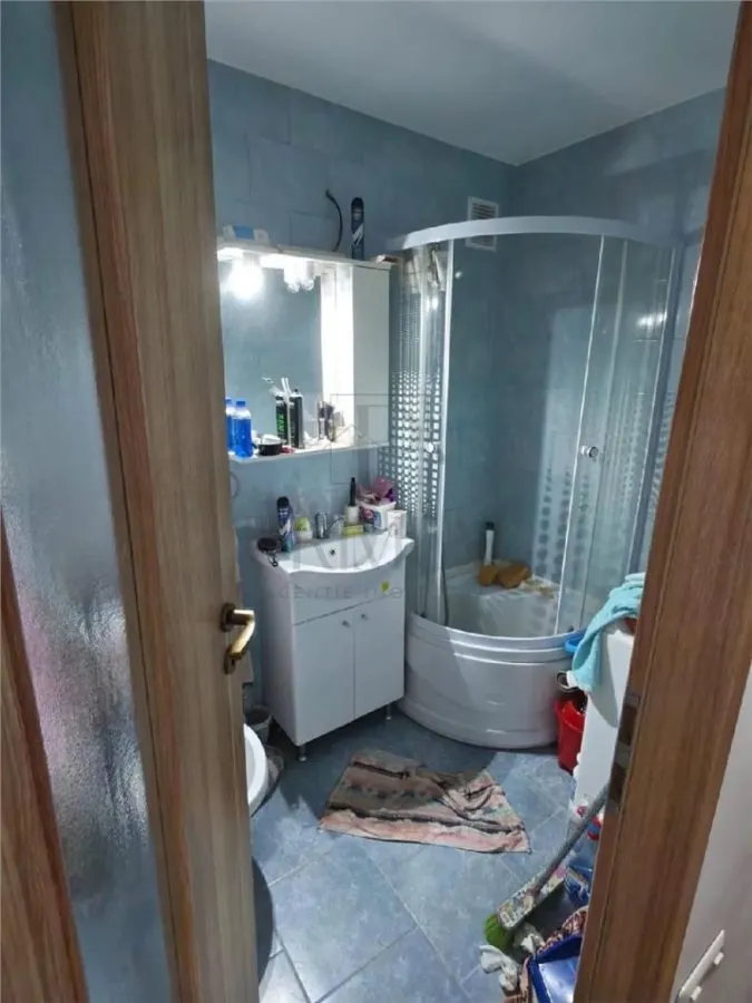 LIPOVEI - APARTAMENT 1 CAMERA - mobilat,utilat, decomandat - foto 4