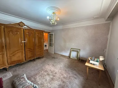 Centru - Cuza Voda , 3 camere , etaj intermediar - Iasi
