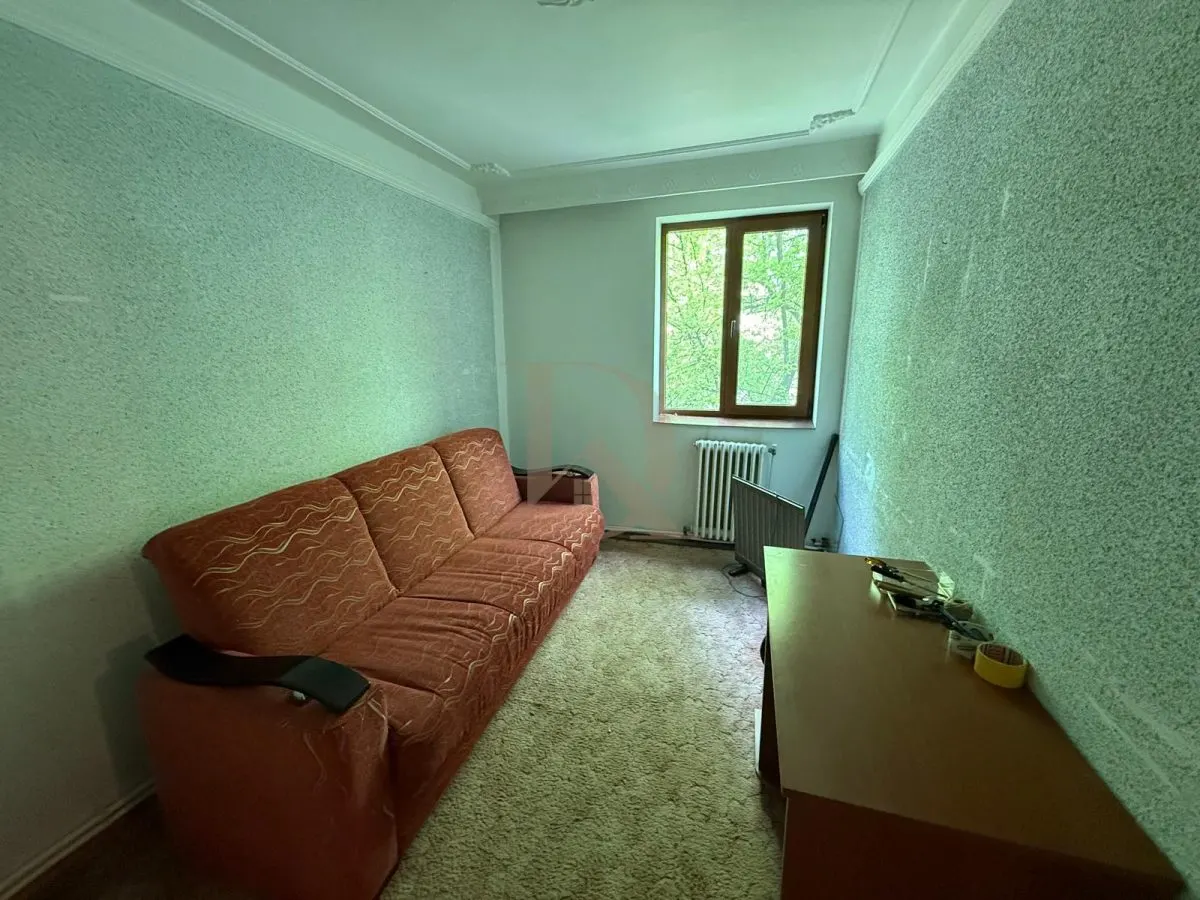 Centru - Cuza Voda , 3 camere , etaj intermediar - foto 7