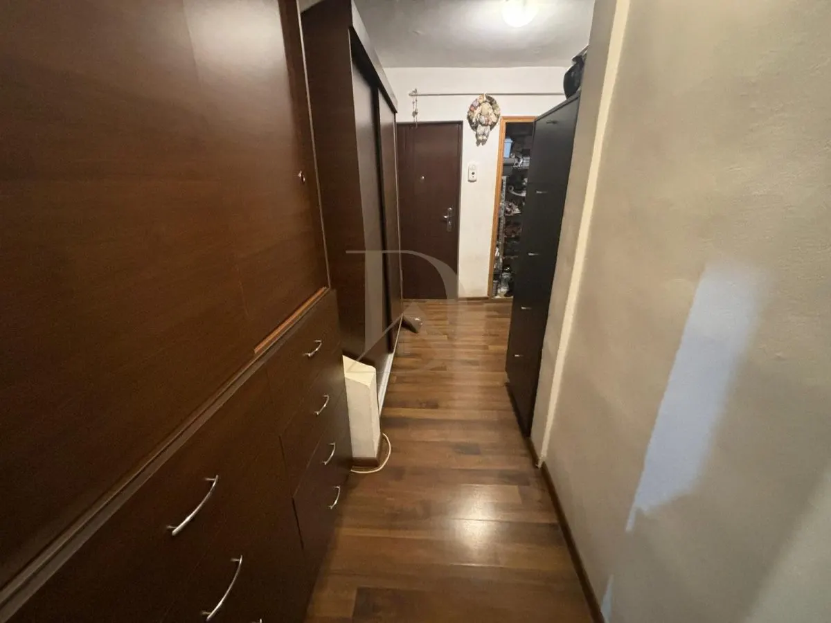 Centru - Podul de Fier , 4 camere , loc de parcare - foto 6
