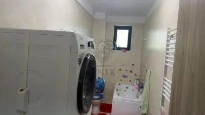 Apartament Spatios 5 Camere | 3 Dormitoare | Dressing | Terasa | Teren | Parcare | Bloc Nou Ploiesti - foto 9