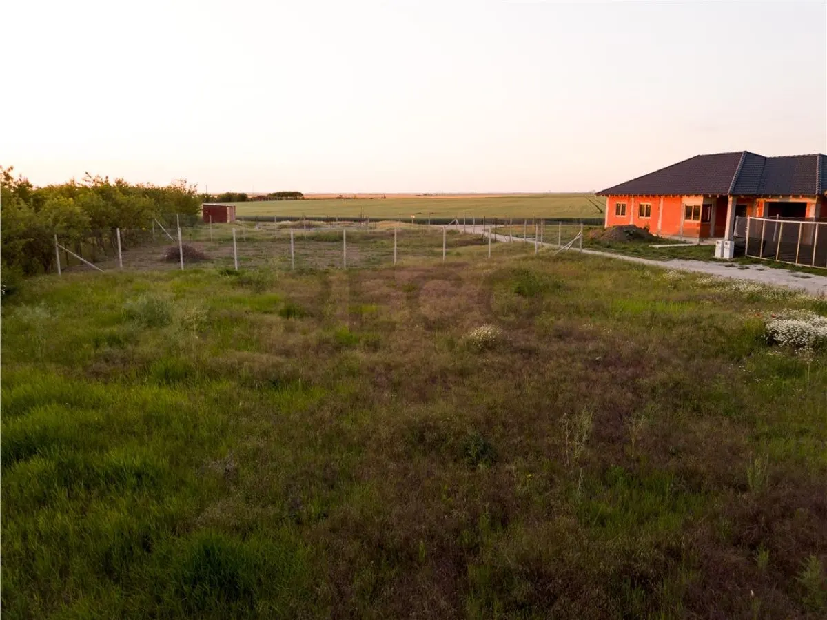 RECO Teren Livada de Bihor cartierul nou de case cu proiect de casa! - foto 1
