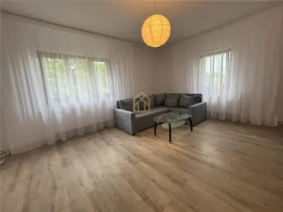 Apartament 3 camere de inchiriat - foto 2