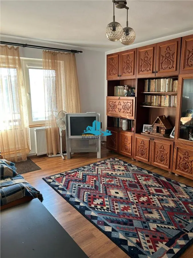 Vanzare apartament 3 camere, 2 bai, parcare, boxa, Kaufland Voluntari - foto 1