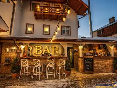 Resort cu perspectiva remarcabila, purtator profit, Centrul Istoric, Piata Unirii, Brasov - foto 2
