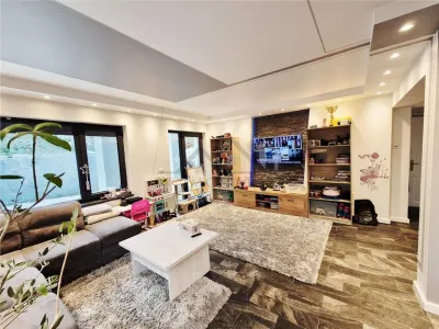Casa de vanzare cu priveliste frumoasa - foto 4