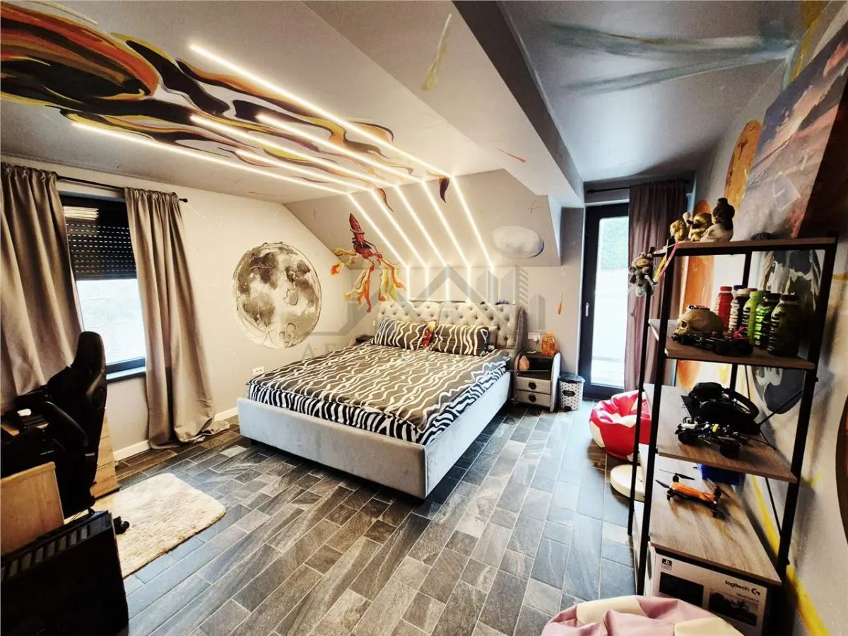 Casa de vanzare cu priveliste frumoasa - foto 10