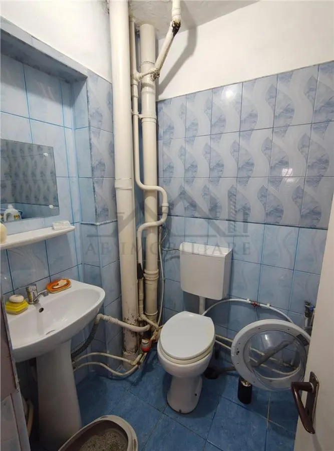 99mp - Etaj intermediar - Apartament 4 camere Nicolina zona Rond Vechi - foto 15
