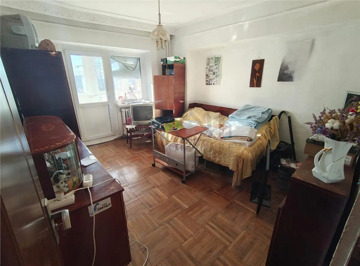 99mp - Etaj intermediar - Apartament 4 camere Nicolina zona Rond Vechi - foto 16