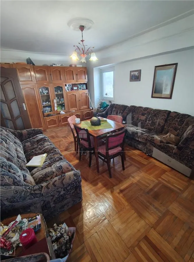 99mp - Etaj intermediar - Apartament 4 camere Nicolina zona Rond Vechi - foto 3
