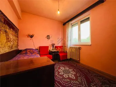 APARTAMENT 3 CAMERE, ETAJ 3, DECOMANDAT, ZONA ROGERIUS, STR TRANSILVANIEI - foto 3