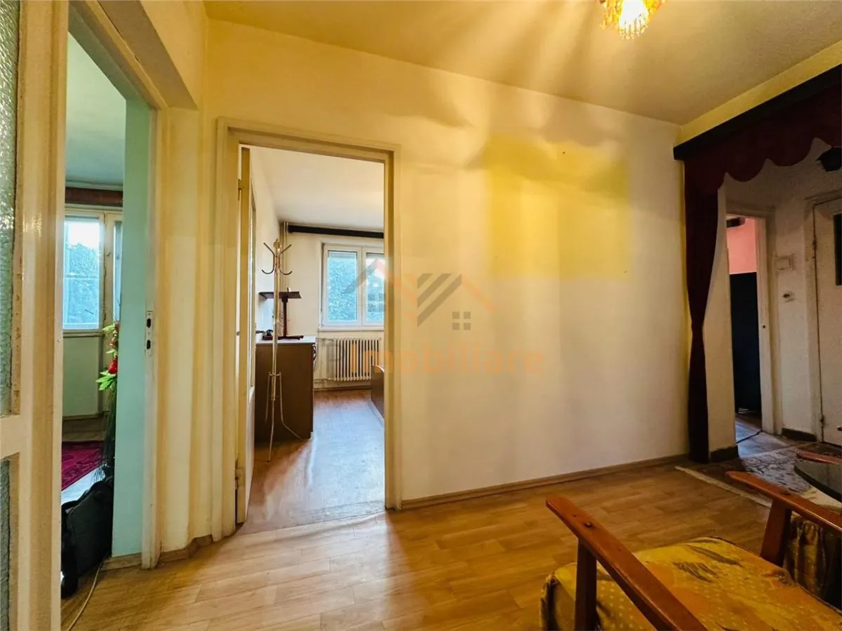 APARTAMENT 3 CAMERE, ETAJ 3, DECOMANDAT, ZONA ROGERIUS, STR TRANSILVANIEI - foto 7