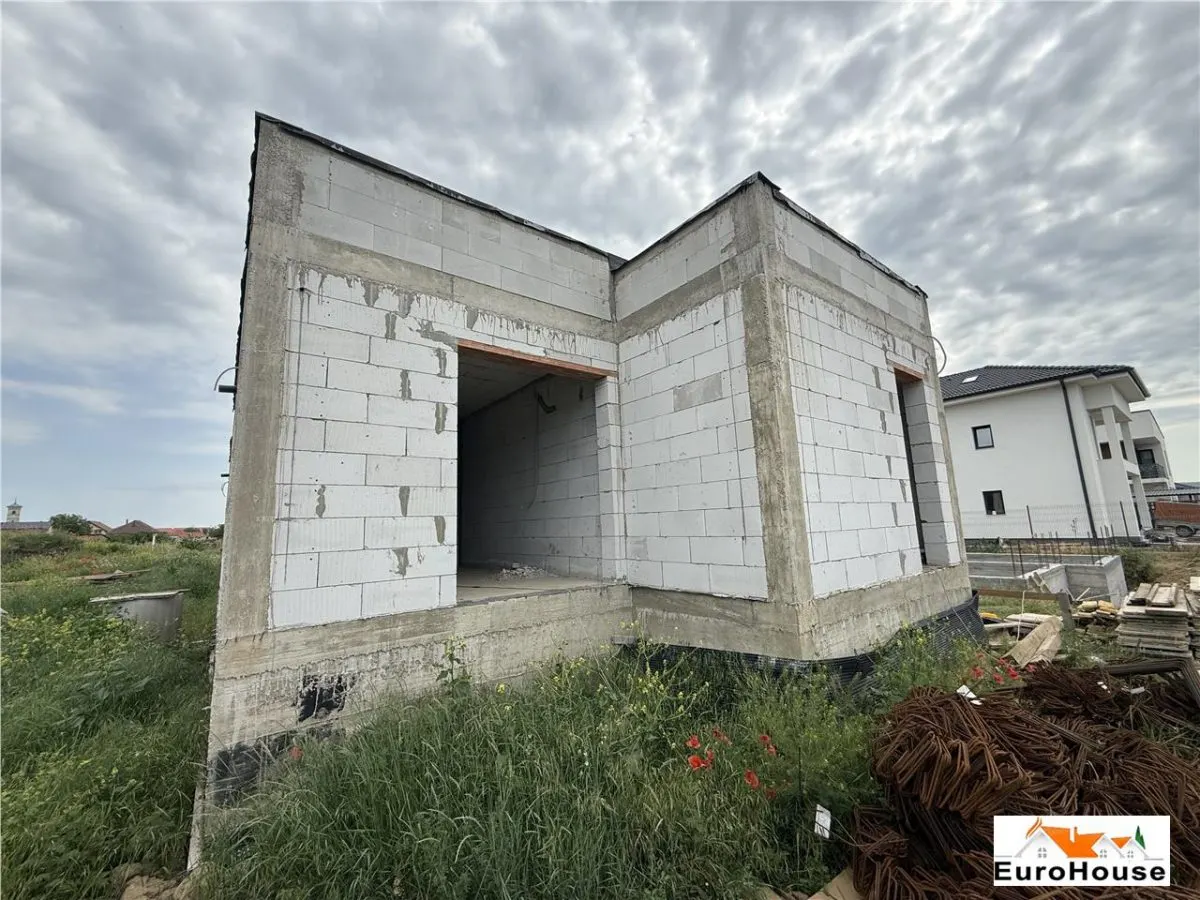 Casa De Vanzare In Alba Iulia , Zona Cetate - foto 2