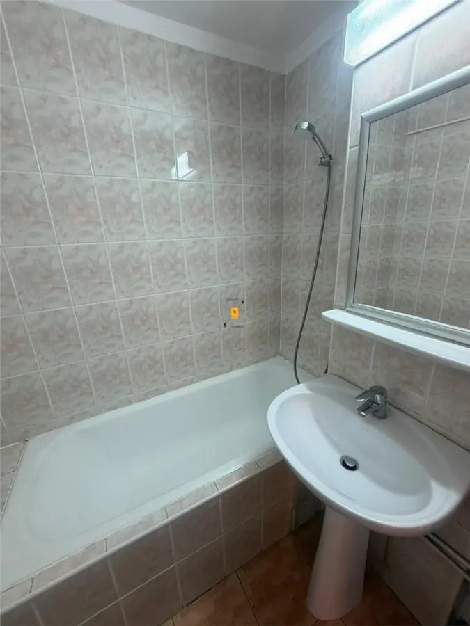 Apartament 3 camere zona 9 mai - foto 9
