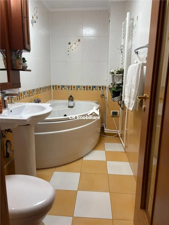 Apartament 4 camere Vitan Malll centrala proprie - foto 5
