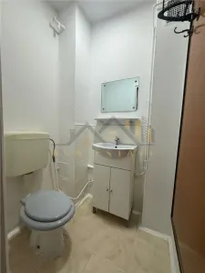 Apartament 3 camere, et.1, 65 mp+centrala - Zona Circumvalatiunii - foto 9