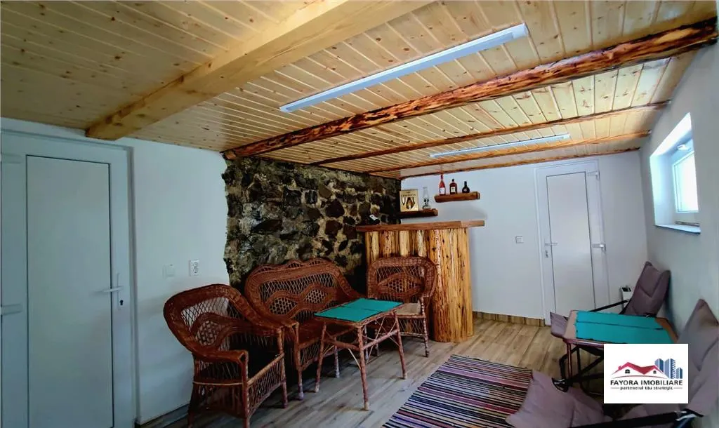 Cabana de Vanzare Zona Lunca Bradului - foto 3