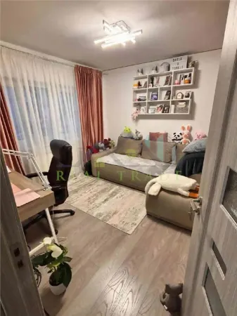 Apartament 3 camere Brașov - poza 2