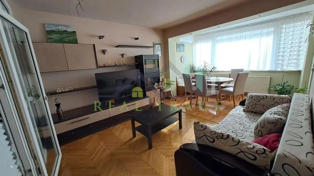 Apartament 3 camere decomandat, etaj intermediar zona Grivitei - foto 1