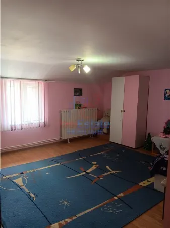 Casă 9 camere Carlig - poza 15