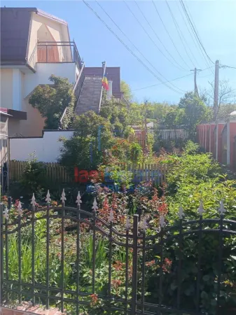 Casă 9 camere Carlig - poza 4