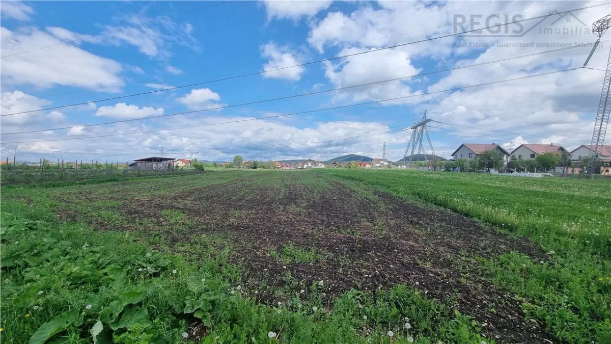 Teren intravila pretabil gradini , sere zona Sanpetru - foto 1