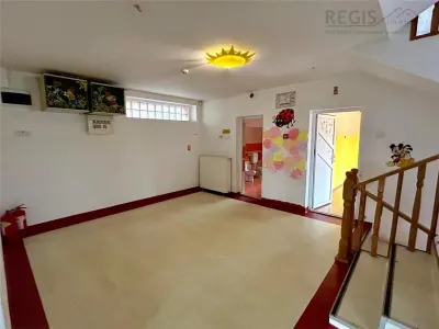 Vila de 6 camere , zona Bunloc - foto 12