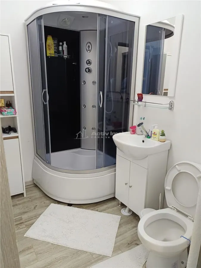 Apartament 2 camere in zona centrala Moldova Noua, langa piata - foto 9