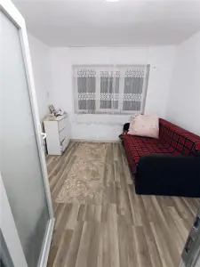 Apartament 2 camere ultracentral in Moldova Noua - foto 4