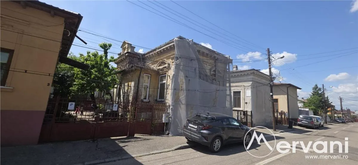 Casa de vanzare in Ploiesti, zona centrala - foto 1