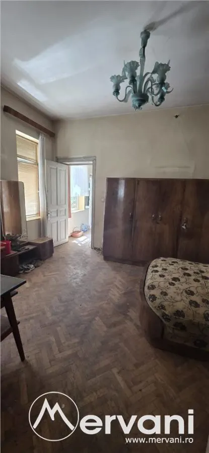 Casa de vanzare in Ploiesti, zona centrala - foto 11