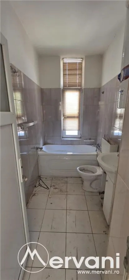 Casa de vanzare in Ploiesti, zona centrala - foto 12