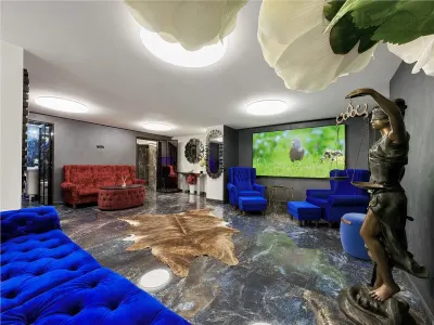 Spatiu comercial ultra finisat cu vad stradal zona Judetean - foto 12