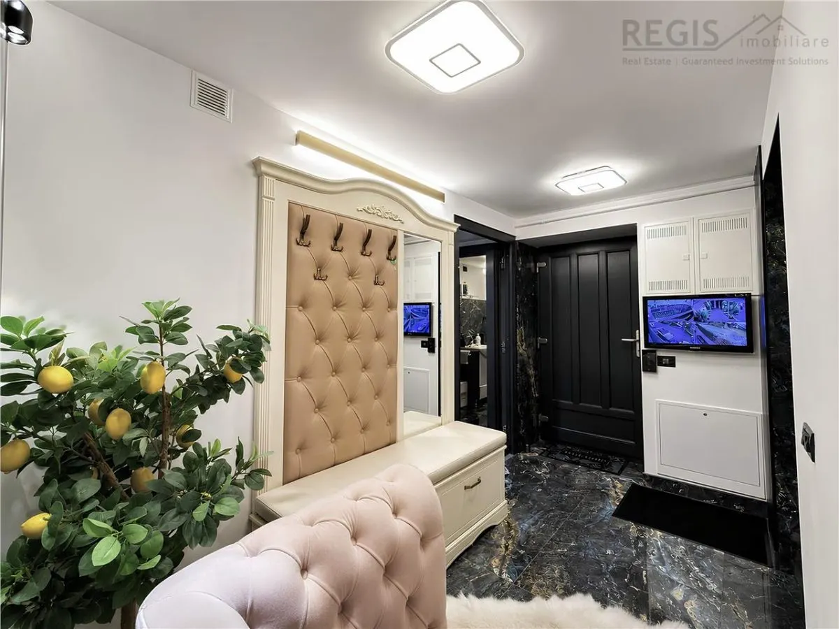 Spatiu comercial ultra finisat cu vad stradal zona Judetean - foto 10