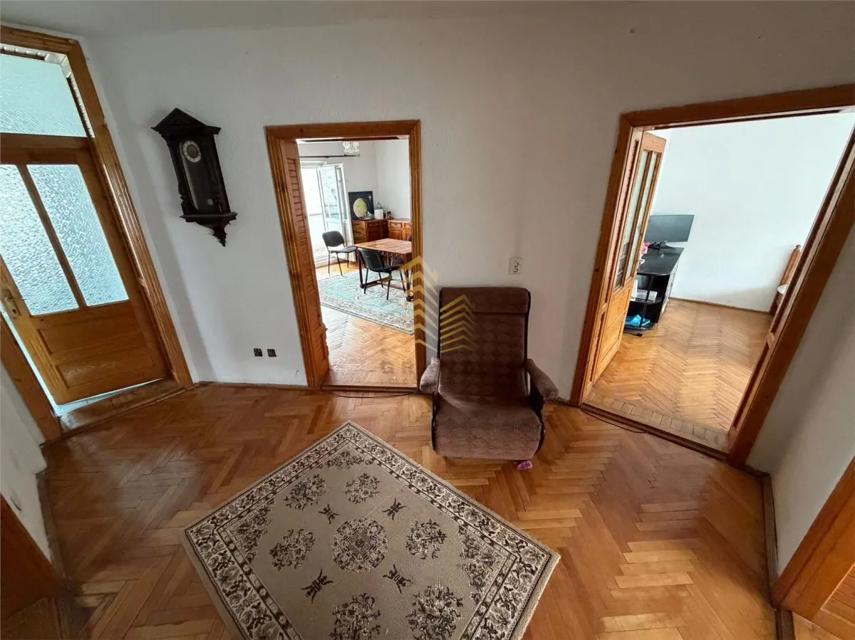 APARTAMENT 3 CAMERE | DECOMADAT | ETAJ 2 | ZONA LINISTITA - foto 1