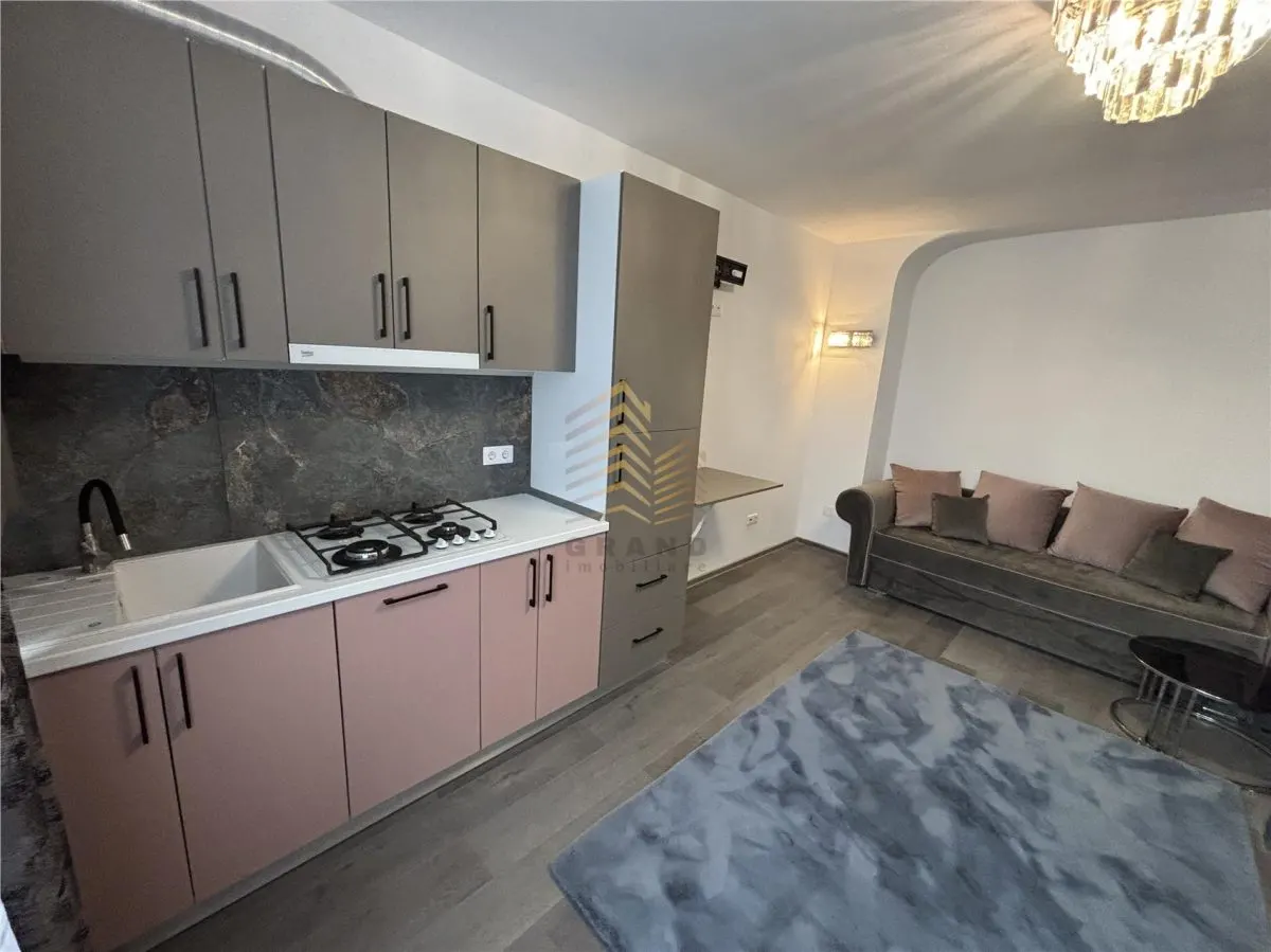 De vânzare Apartament - foto 2