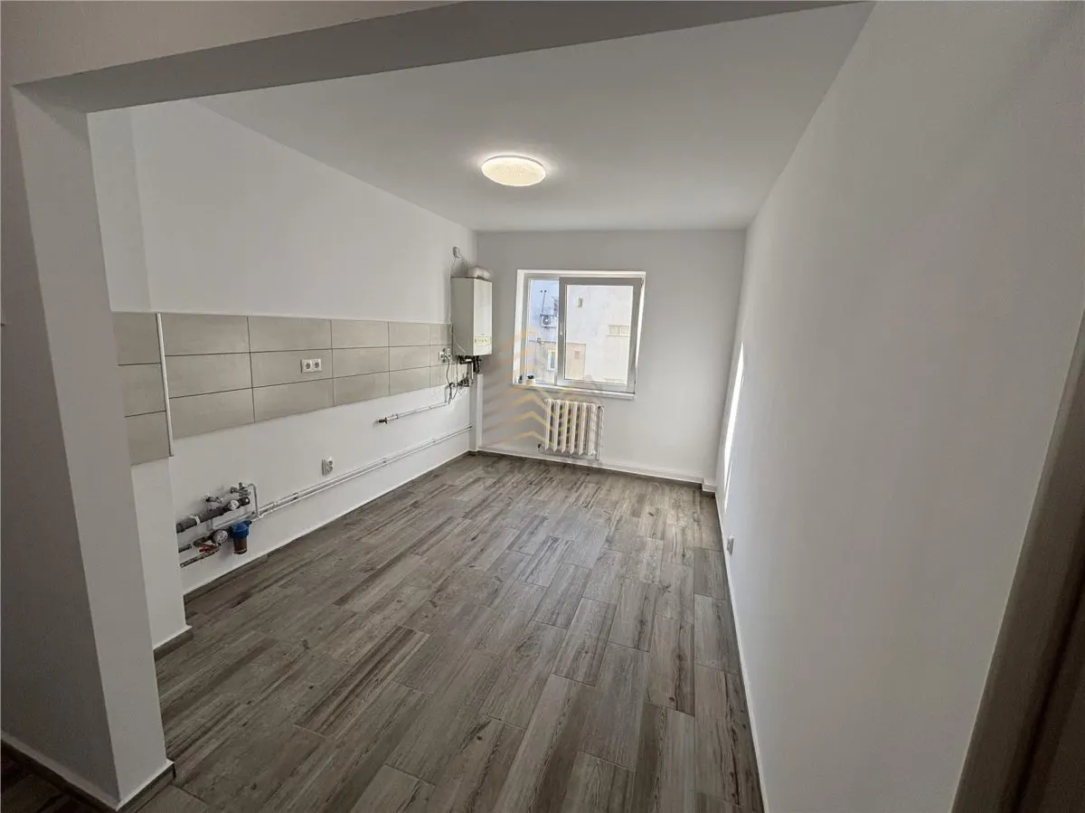 Apartament de vanzare - foto 1