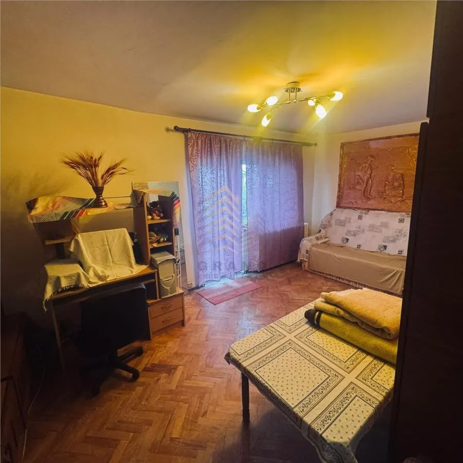 Apartament 3 camere decomandat de vanzare - foto 3