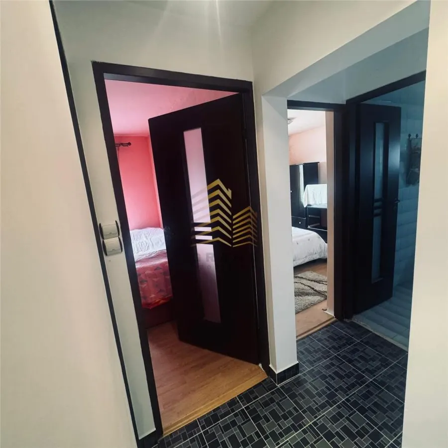 Apartament 3 camere decomandat de vanzare - foto 6