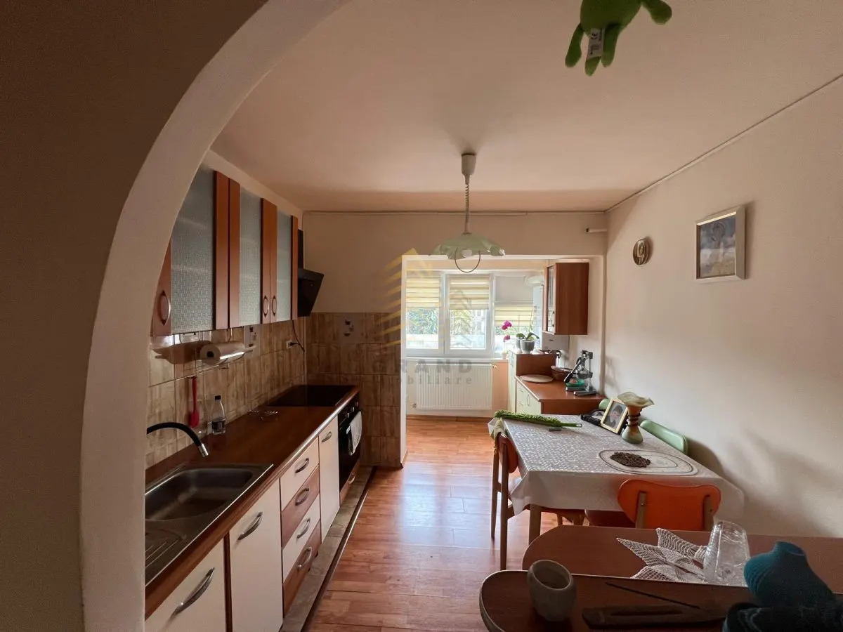 APARTAMENT  2 CAMERE| DECOMANDAT| BULEVARDUL 1 DECEMBRIE| - foto 2