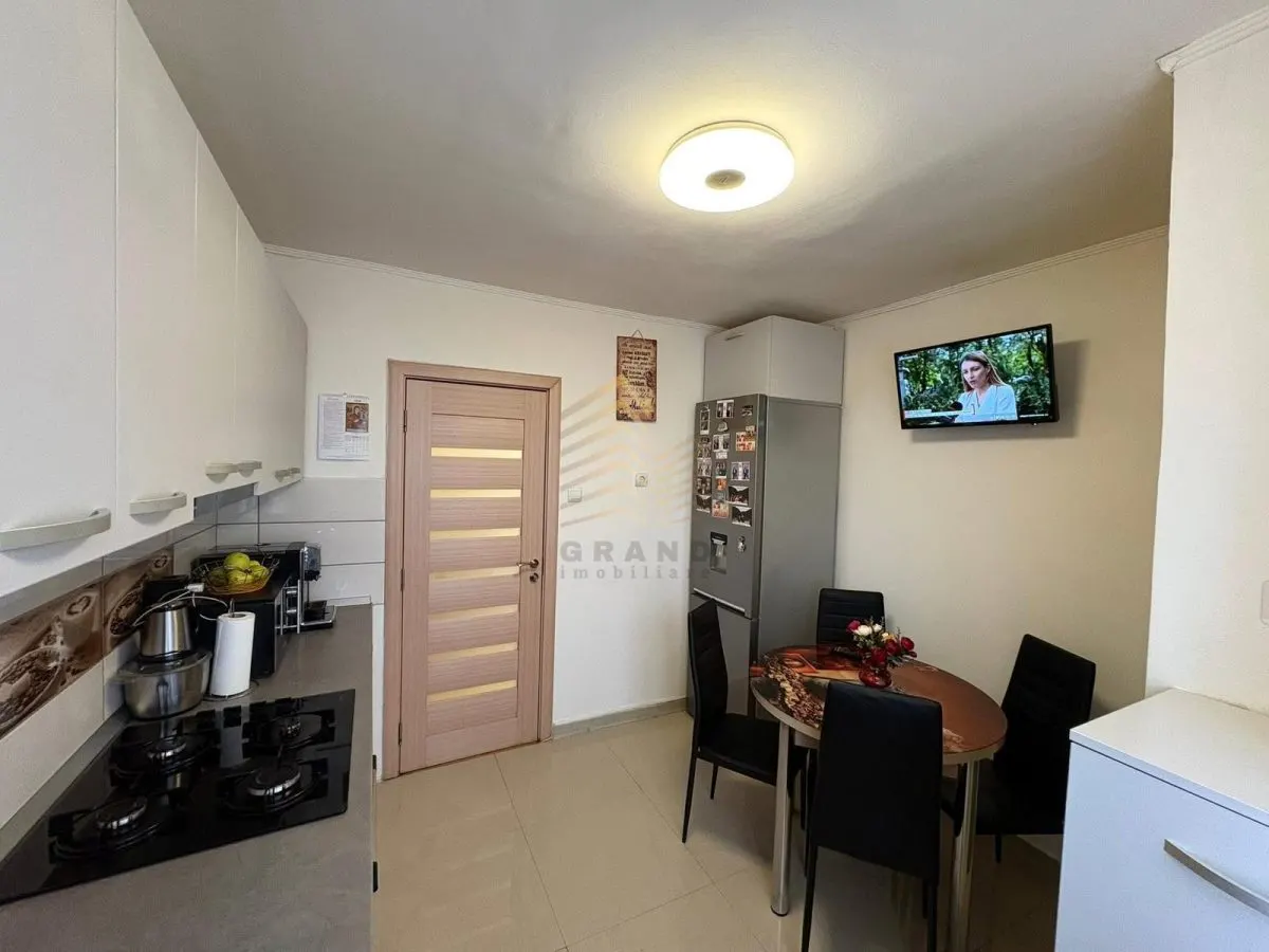 APARTAMENT|3 CAMERE DECOMANDAT|DECEBAL - foto 3