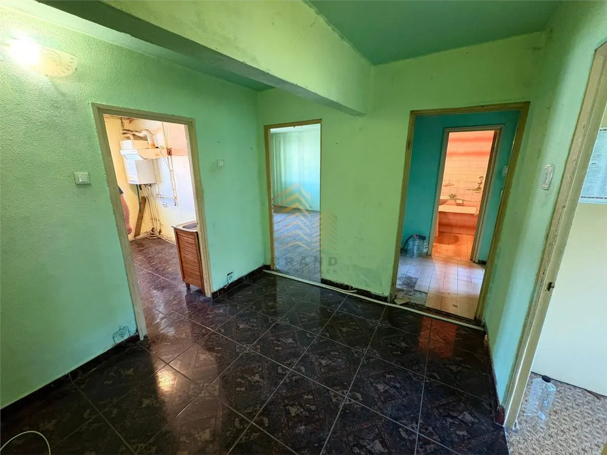 APARTAMENT 3 CAMERE DECOMANDAT|IMPARATUL TRAIAN|ETAJUL 3 - foto 2