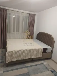 SE VINDE APARTAMENT SUBCETATE - foto 4