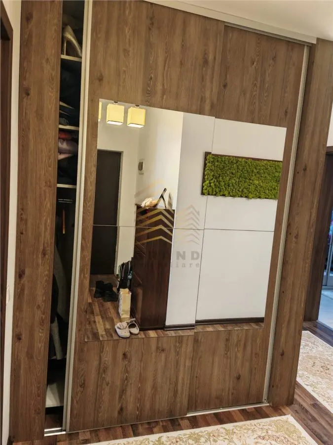 SE VINDE APARTAMENT SUBCETATE - foto 5