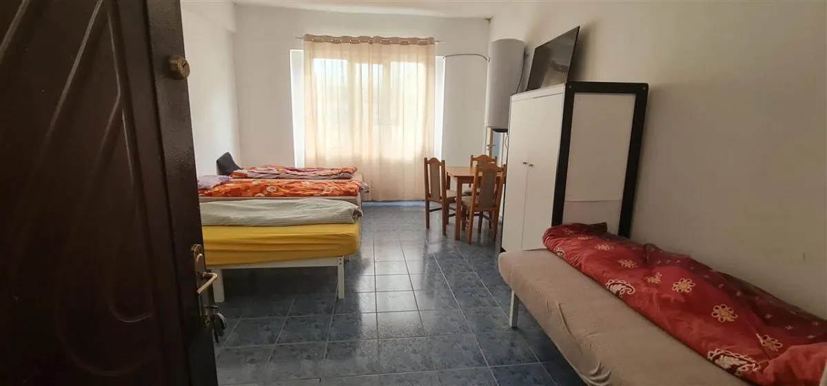Cazare muncitori garsoniere/apartamente la curte in Vladimirescu - foto 18