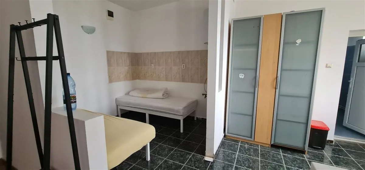 Cazare muncitori garsoniere/apartamente la curte in Vladimirescu - foto 8