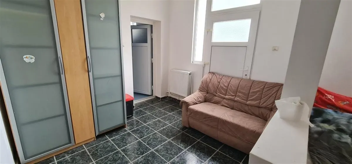Cazare muncitori garsoniere/apartamente la curte in Vladimirescu - foto 9
