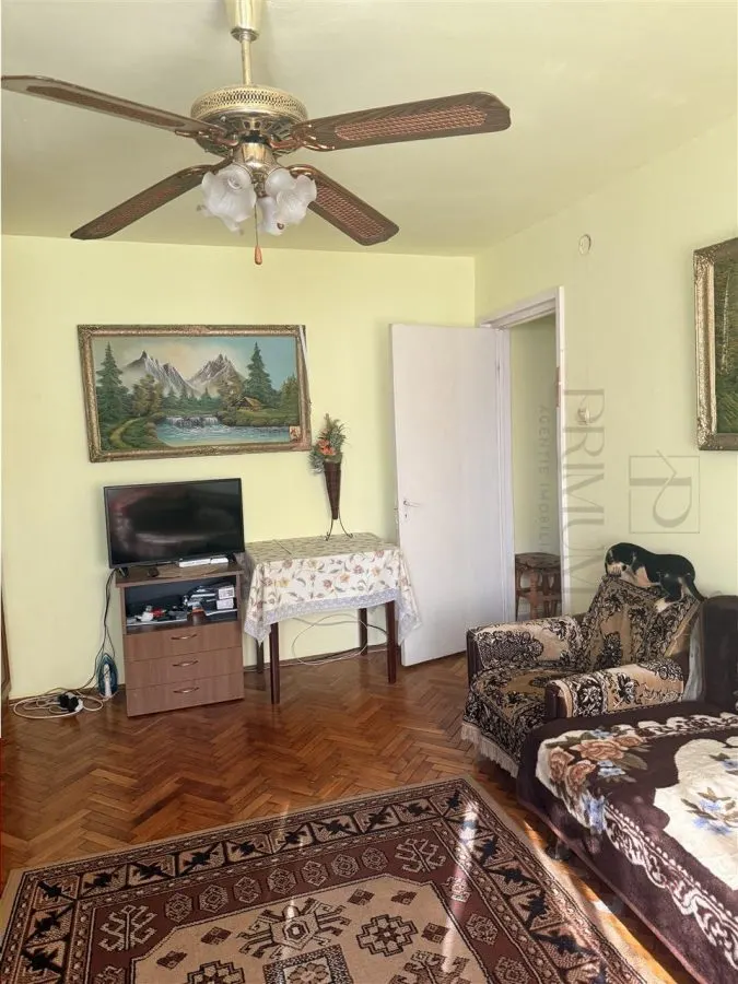 BLASCOVICI - APARTAMENT 1 CAMERA - mobilat, utilat, decomandat - foto 2