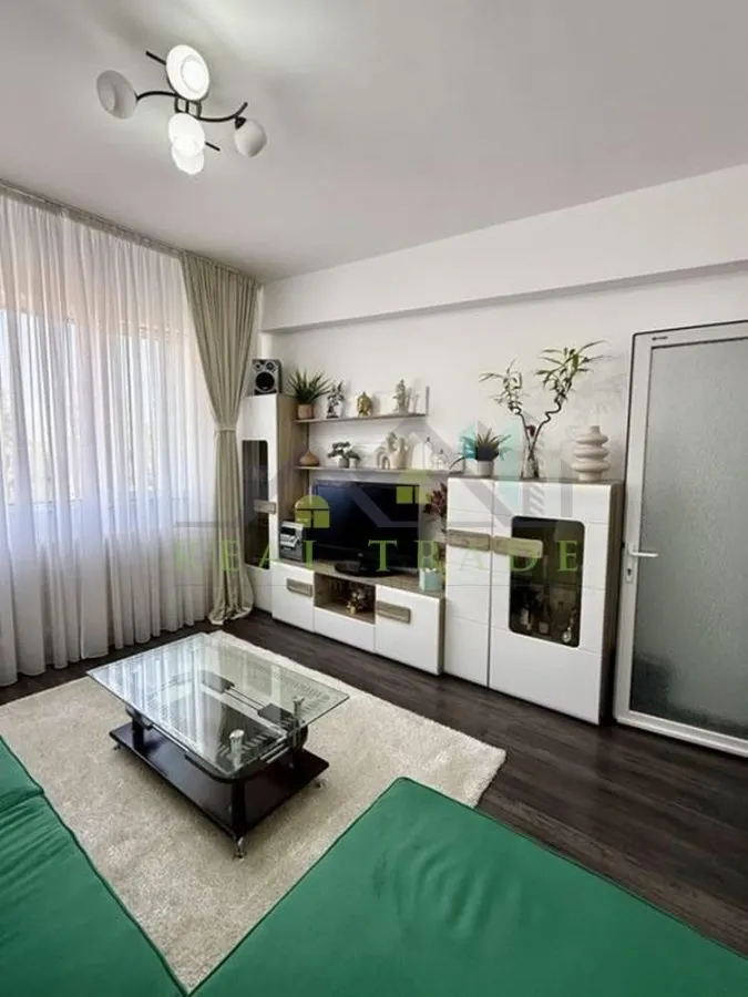 Apartament 2 camere renovat zona Astra- Carpatilor - foto 1